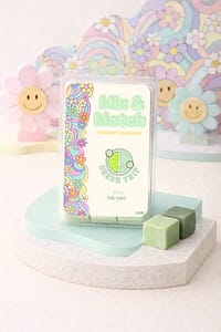 Fondants parfumés Yuzu Thé Vert en cire de soja, parfum frais aux notes d’agrumes et thé vert.