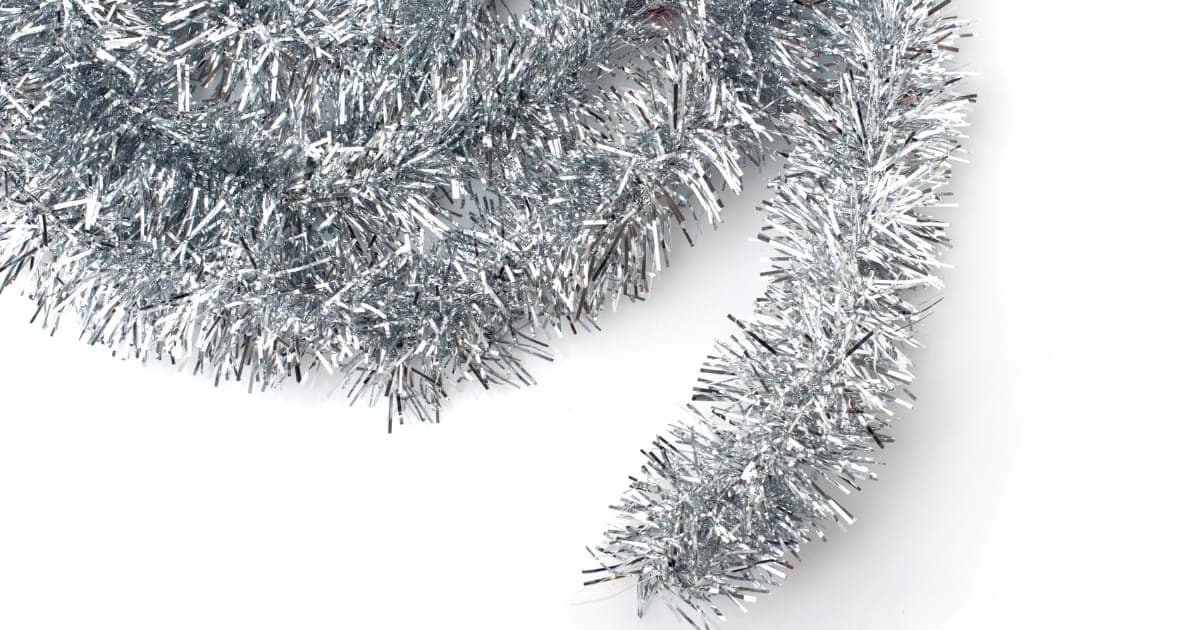 réveillon du nouvel an - thème blanc et argenté pour la soirée de Saint Sylvestre réveillon du nouvel an - thème blanc et argenté pour la soirée de Saint Sylvestre